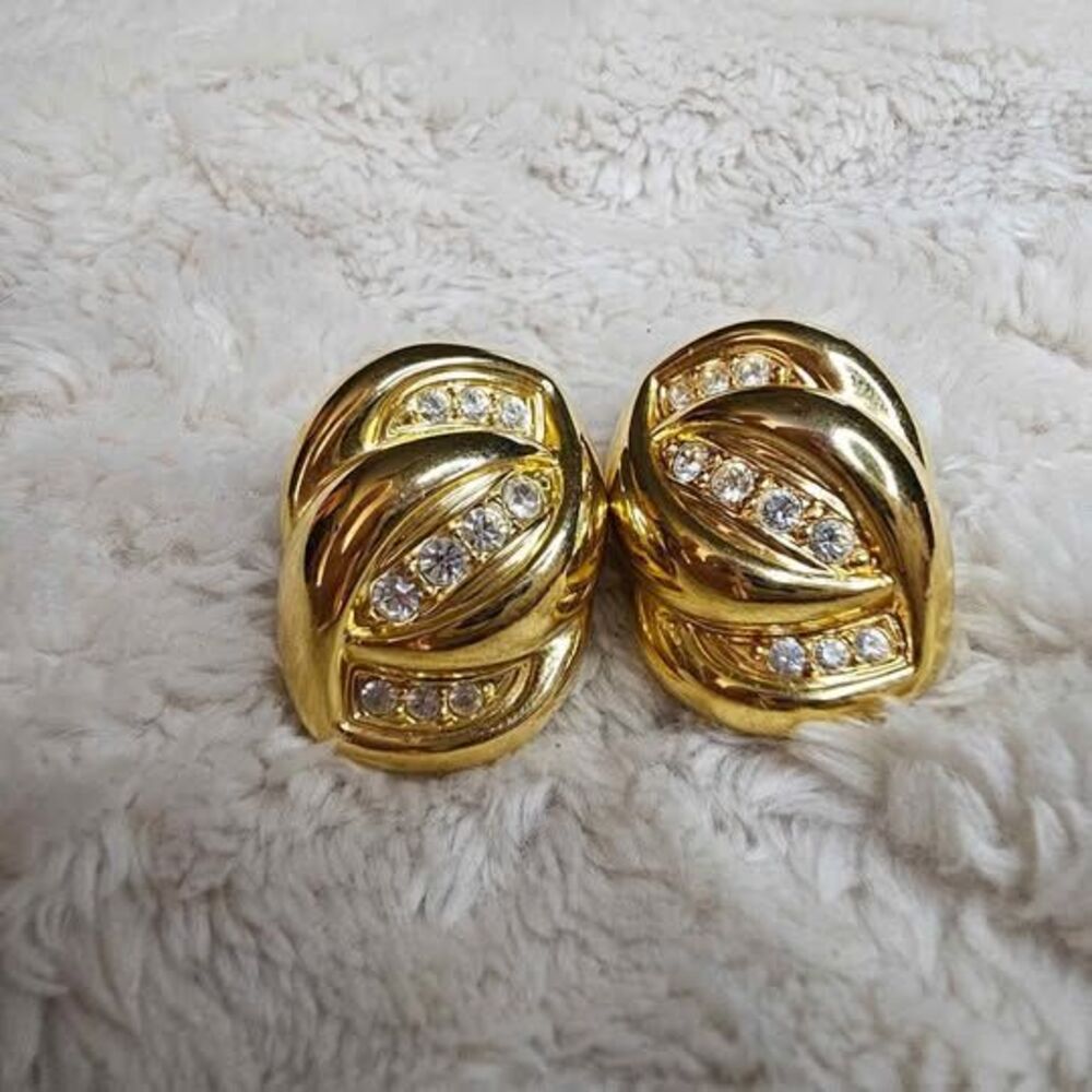 Nolan Miller Goldtone Cabochon Style Clip on Earrings Signed